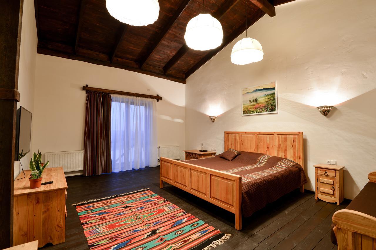 Hotel Skrinya Pavlohrad Dış mekan fotoğraf